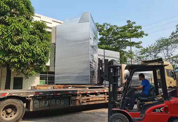 大型工業用洗衣機